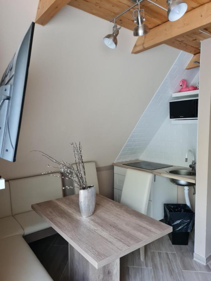 Flamingo Apartman Balatonszarszo Exterior photo