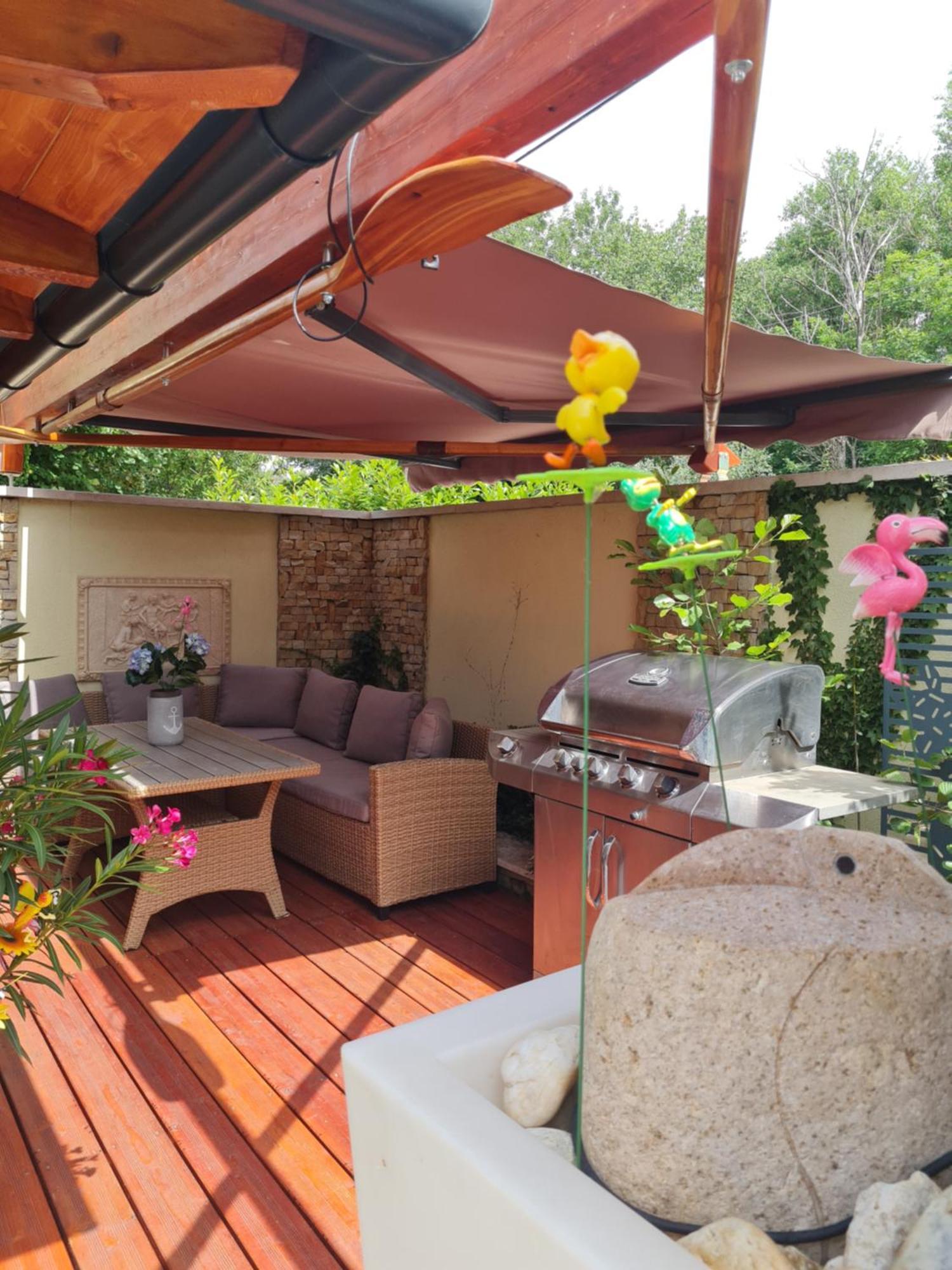 Flamingo Apartman Balatonszarszo Exterior photo
